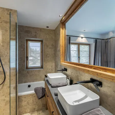 - 3 Chambres, 6 Personnes, Cheminee, Parking, Wi-fi - Fr-1-564-91