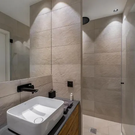 - 3 Chambres, 6 Personnes, Cheminee, Parking, Wi-fi - Fr-1-564-91 * Courchevel